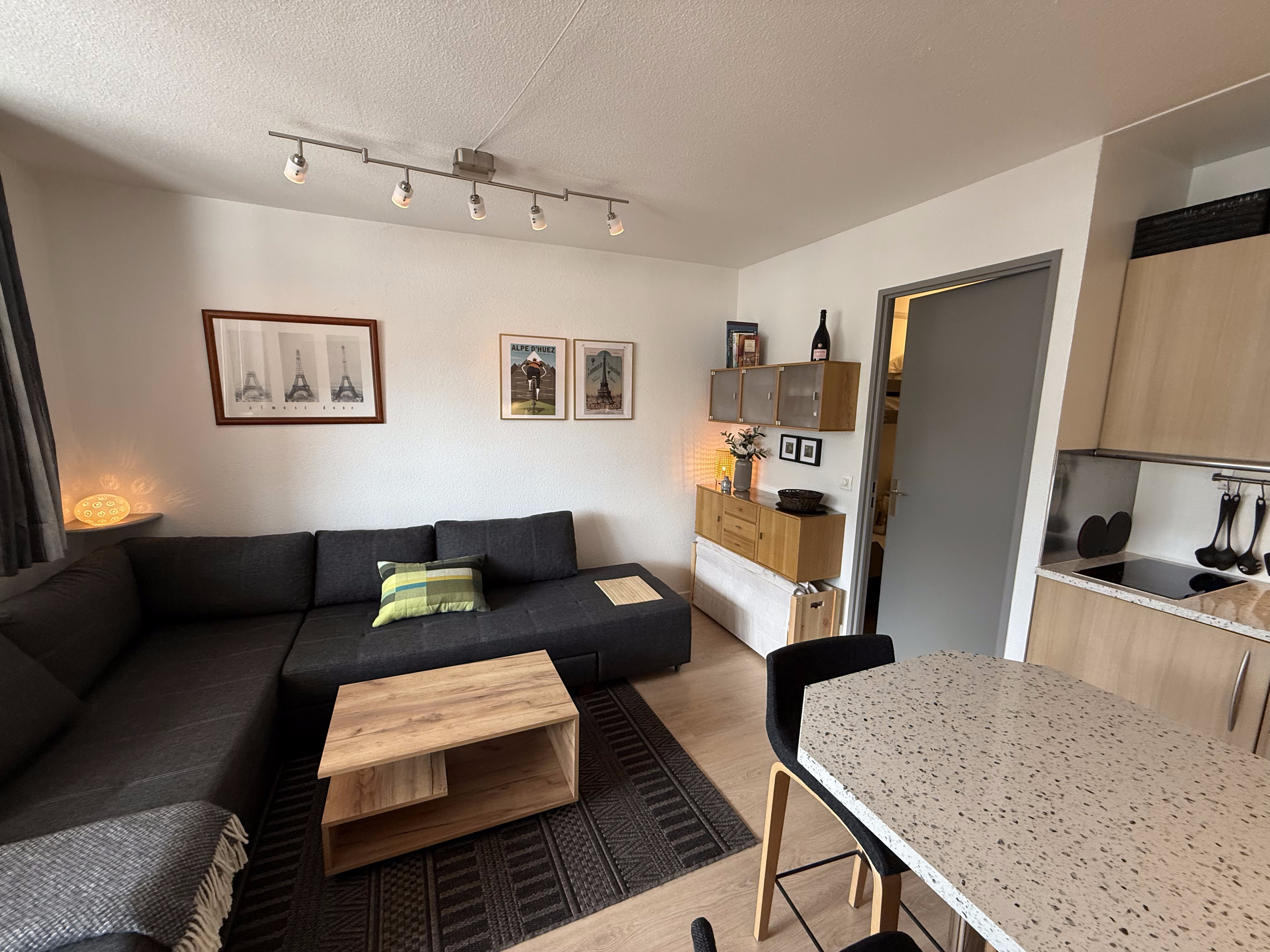 Fontaines Blanches 322 — Stue