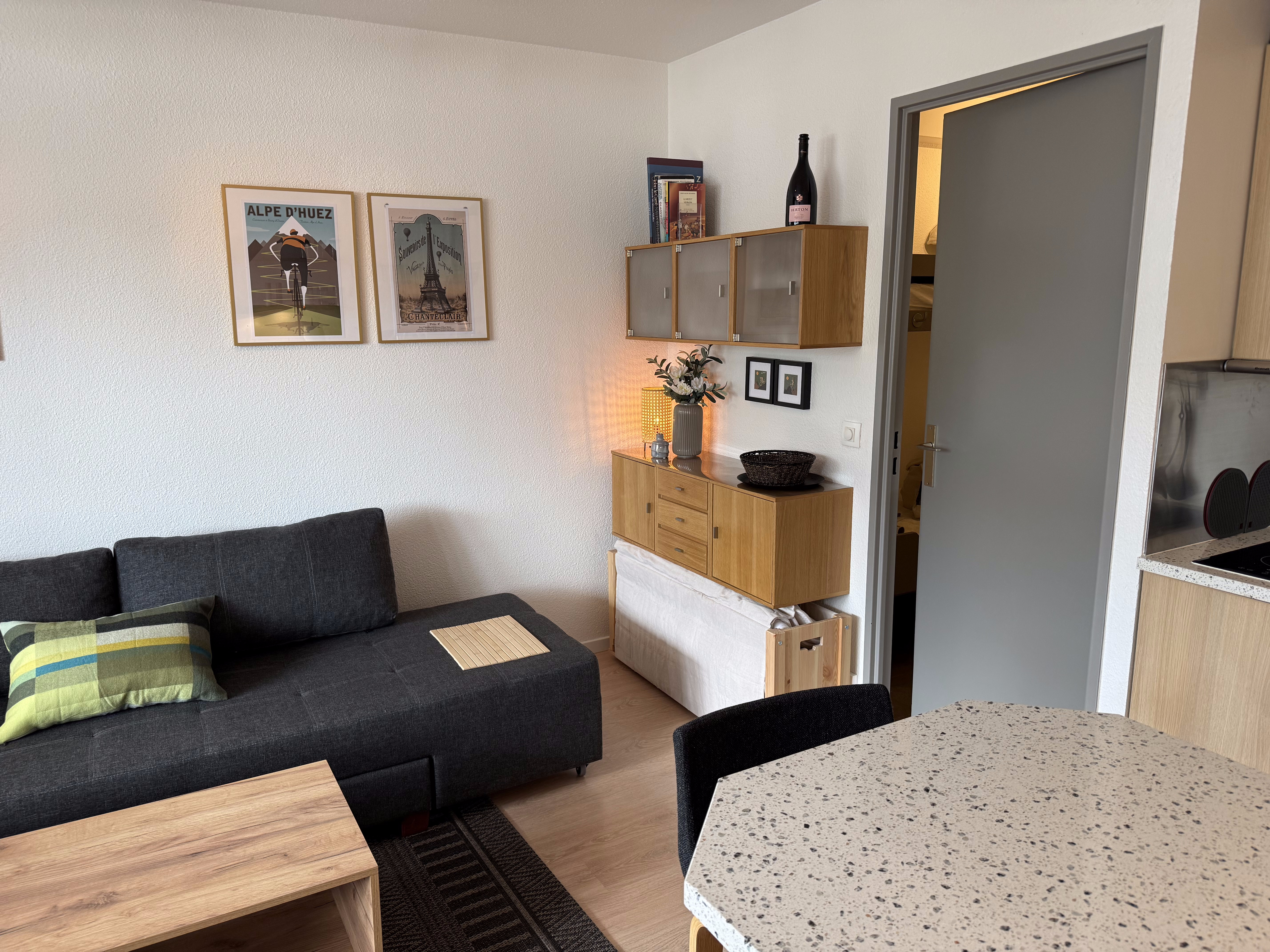 Fontaines Blanches 322 — Stue
